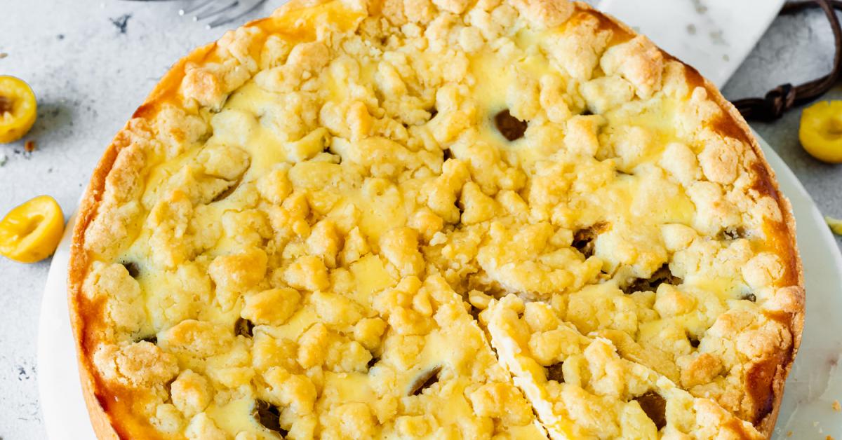 Mirabellenkuchen mit Schmand und Streusel | Simply Yummy