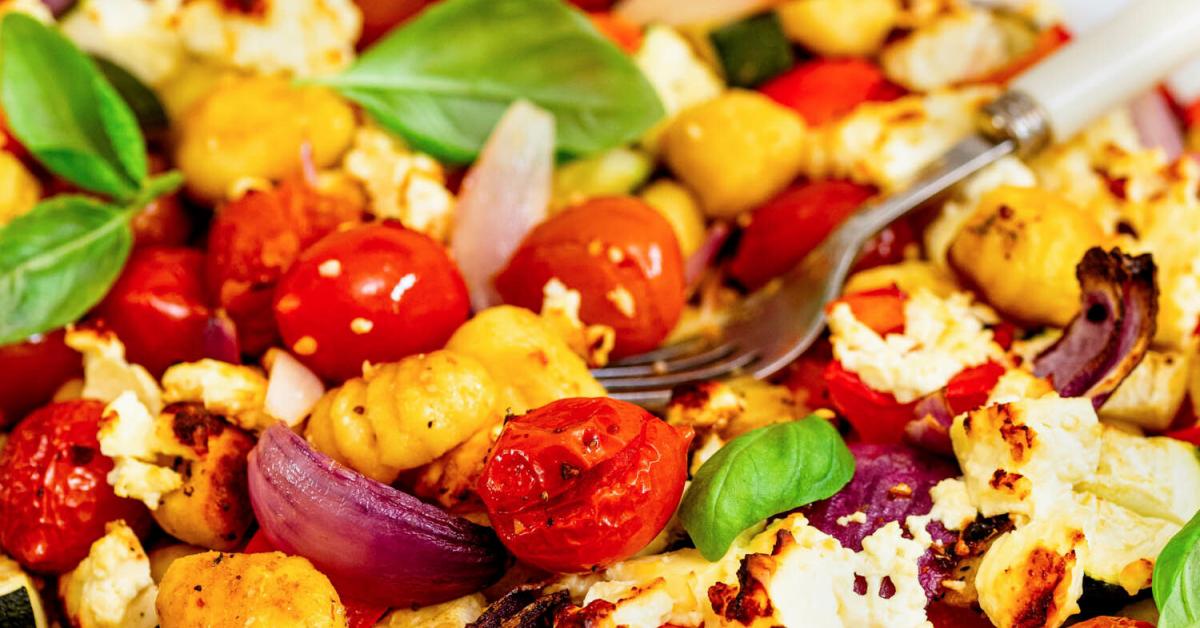 Ofen Gnocchi mit Gemüse und Feta | Simply Yummy