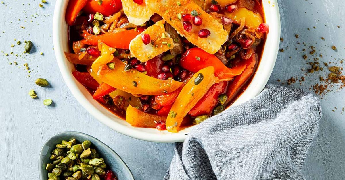 Orientalische Peperonata mit Halloumi | Simply Yummy