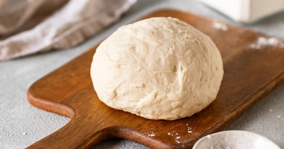 Schneller Pizzateig ohne Hefe | Simply Yummy