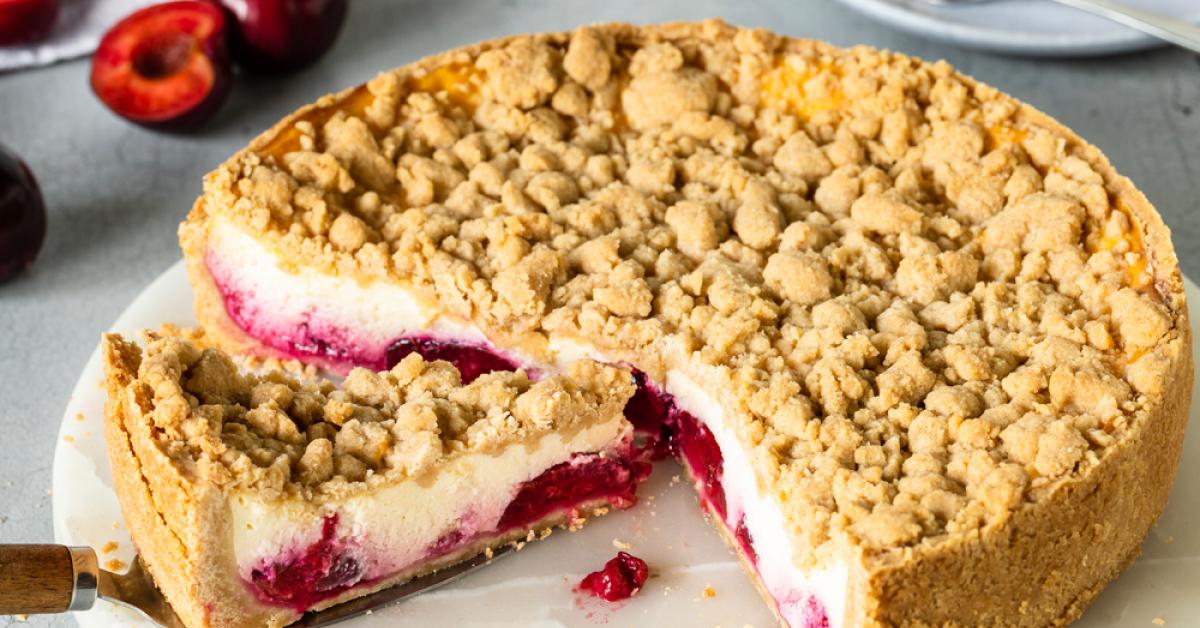 Pflaumenkuchen mit Pudding und Zimtstreuseln | Simply Yummy