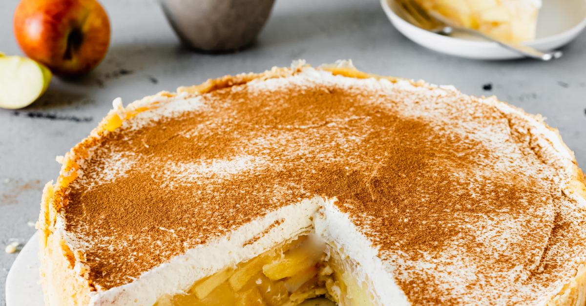 Omas Apfel-Wein-Torte | Simply Yummy