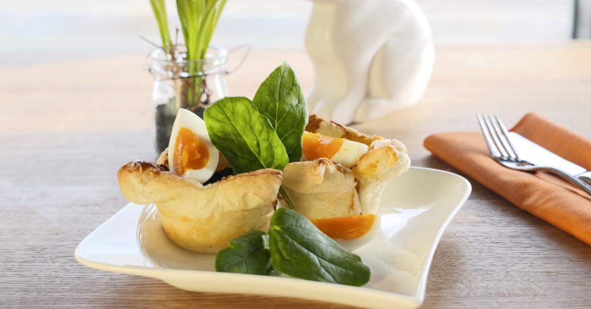 Blätterteignester mit hartgekochtem Ei | Simply Yummy