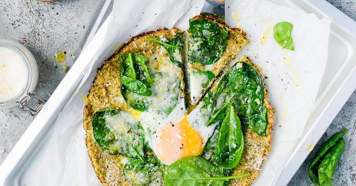 Brokkoli-Pizza mit schnellem Low Carb Boden | Simply Yummy