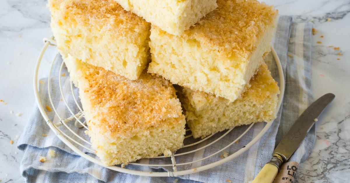 Buttermilchkuchen mit Kokos im Cookit | Simply Yummy Buttermilchkuchen mit Kokos im Cookit | Simply Yummy