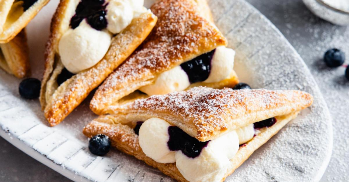 Blätterteigecken mit Sahne-Frucht-Füllung | Simply Yummy
