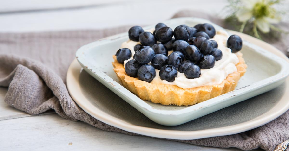 Heidelbeertartelettes mit Käsesahne | Simply Yummy