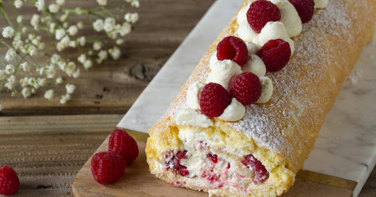 Himbeer-Biskuitrolle mit Mascarpone | Rezepte von Simply Yummy Himbeer-Biskuitrolle mit Mascarpone | Rezepte von Simply Yummy