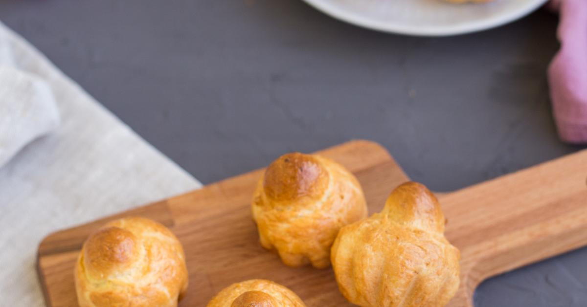 Mini-Brioches mit Orange Mini-Brioches mit Orange