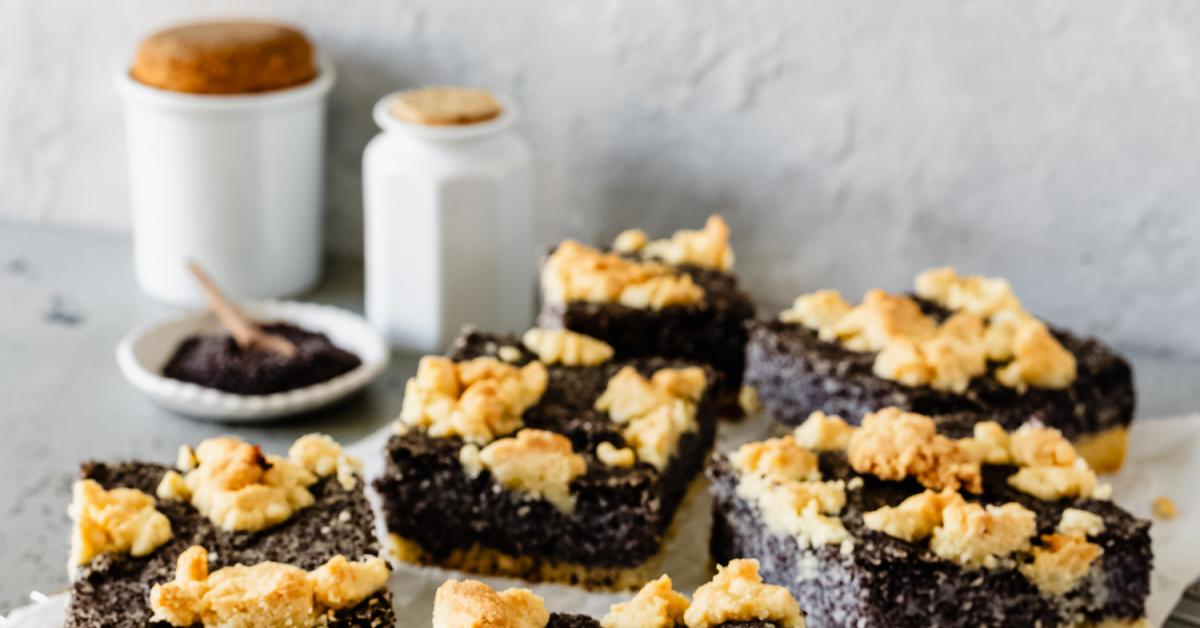 Mohnkuchen vom Blech mit Streusel | Simply Yummy