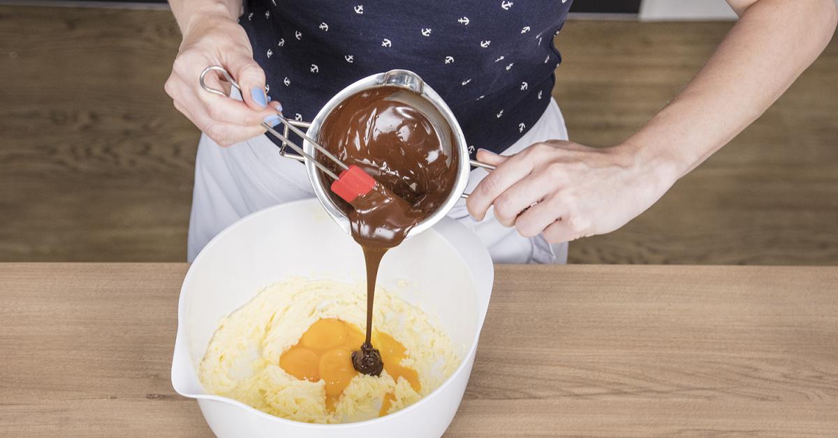 Schoko-Kirsch-Kuchen - so wird er saftig | Simply Yummy