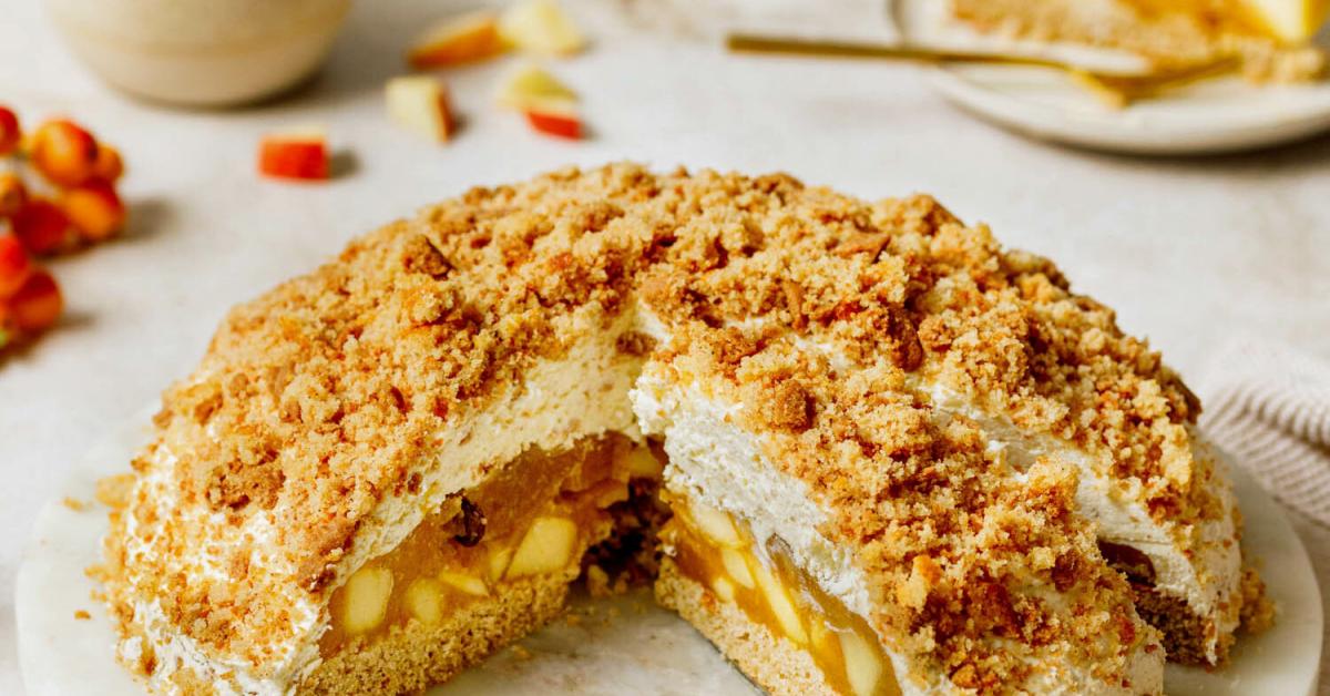 Spekulatius Maulwurfkuchen mit Apfel | Simply Yummy