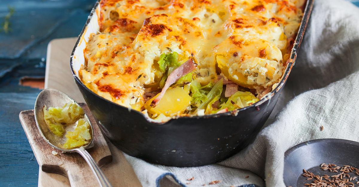 Wirsing-Kartoffel-Auflauf mit Kasseler im Cookit | Simply Yummy Wirsing-Kartoffel-Auflauf mit Kasseler im Cookit | Simply Yummy